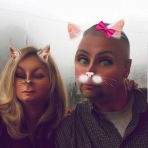 Meet your Posher, Sandra-travis